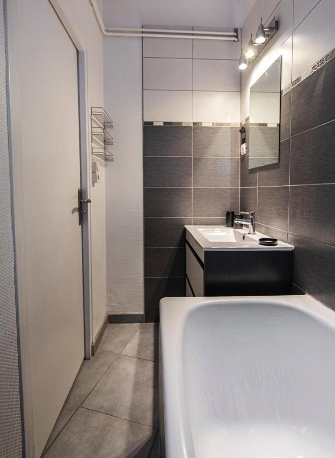 Appartement Avec Balcon A 250 M De La Gare, Hyper Centre Тур Екстериор снимка