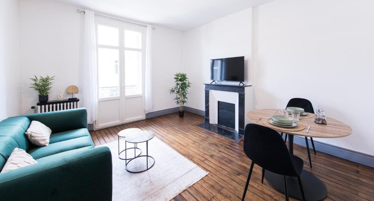 Appartement Avec Balcon A 250 M De La Gare, Hyper Centre Тур Екстериор снимка