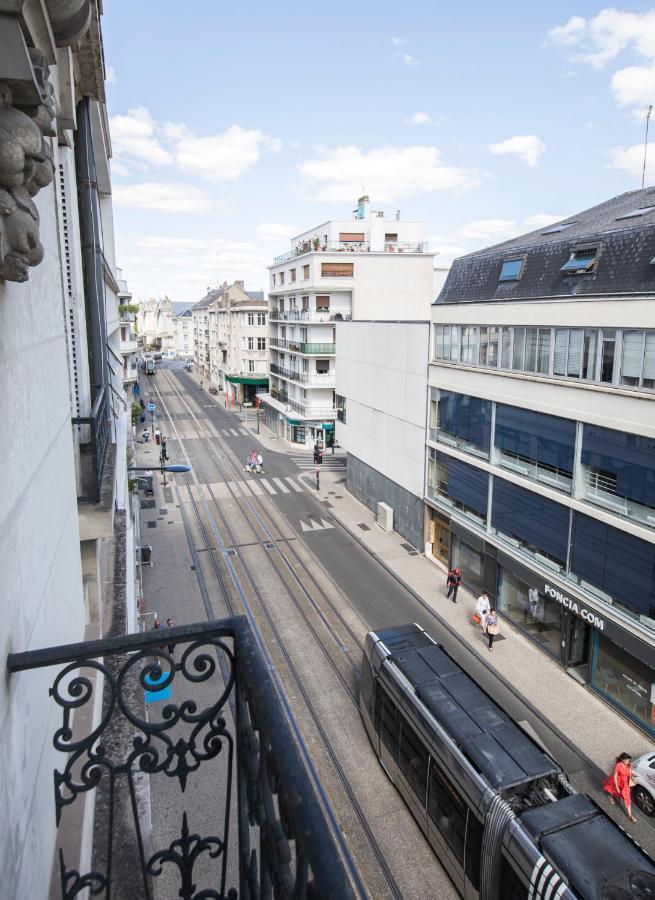Appartement Avec Balcon A 250 M De La Gare, Hyper Centre Тур Екстериор снимка