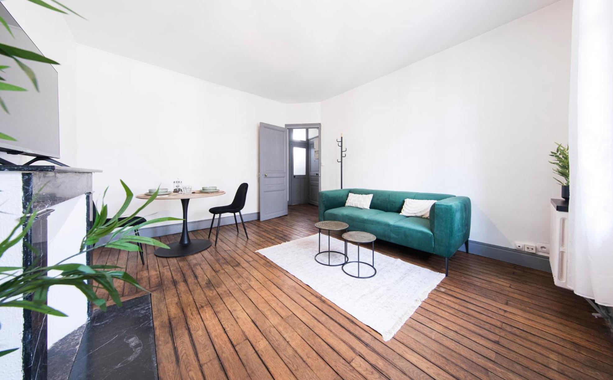 Appartement Avec Balcon A 250 M De La Gare, Hyper Centre Тур Екстериор снимка